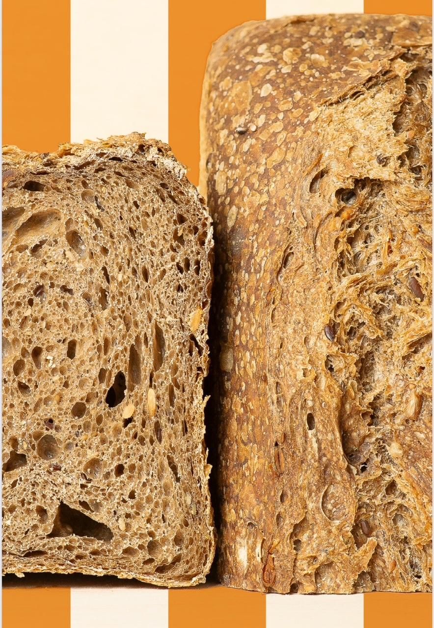 Pan de semillas y malta.