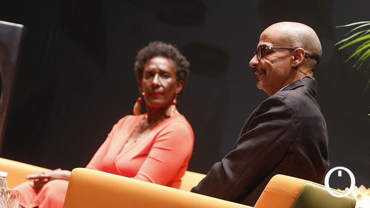 Inauguración de Cosmopoética 2025 en el Teatro Góngora