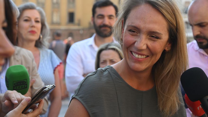 El PP afea las "polémicas de verano" y defiende el respeto a las "costumbres de cada cual"