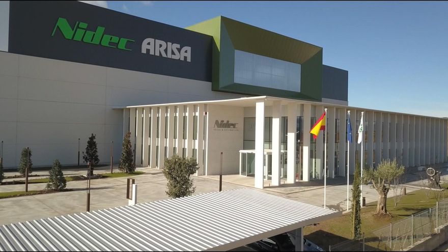 Trabajadores de ARISA piden el apoyo del Gobierno de La Rioja y muestran su preocupación por las condiciones del ERTE