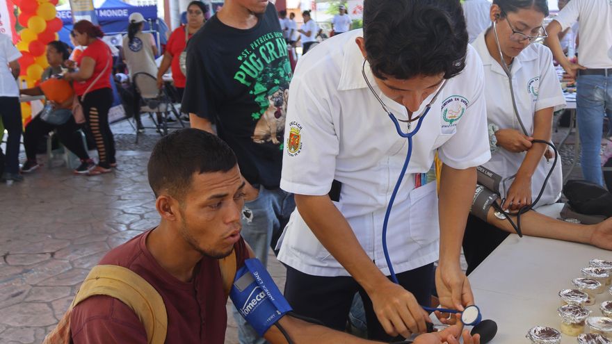 Migrantes varados en sur del país cambian el sueño americano por el mexicano