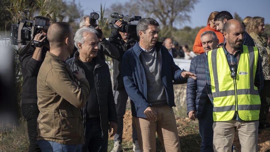 Mazón descarta un homenaje a las víctimas en el primer mes de la DANA: "Se podría haber hecho"