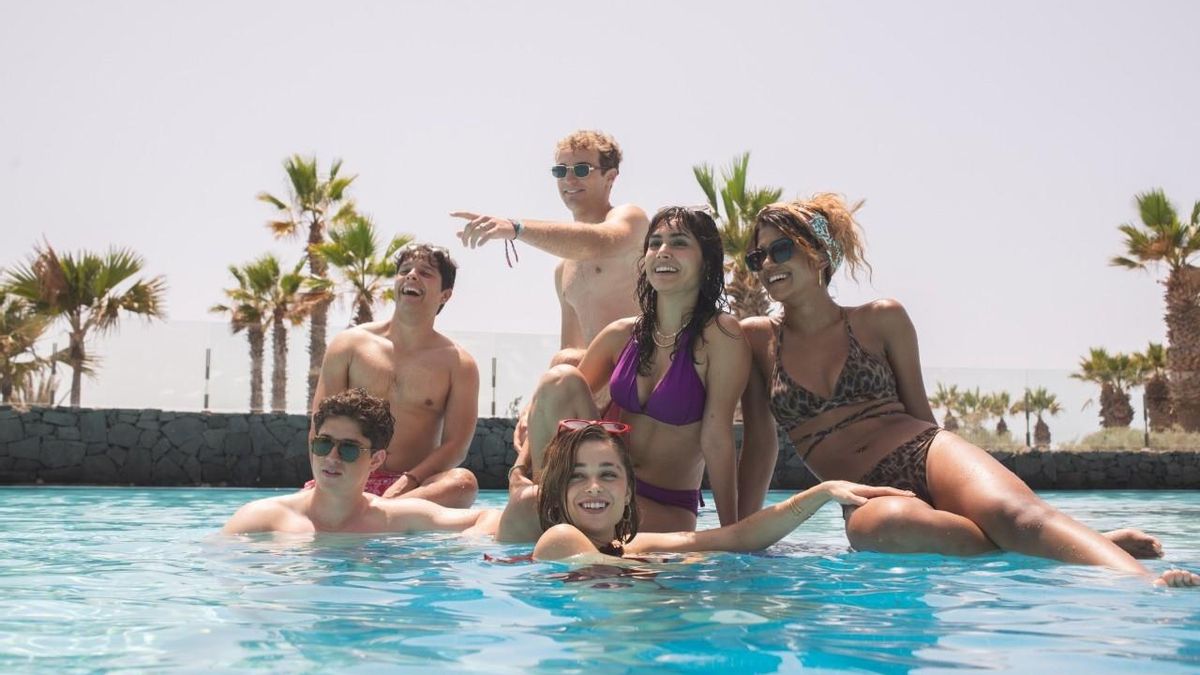Reparto de la serie de Netflix 'Oasis' en el hotel Gran Meliá Palacio de Isora