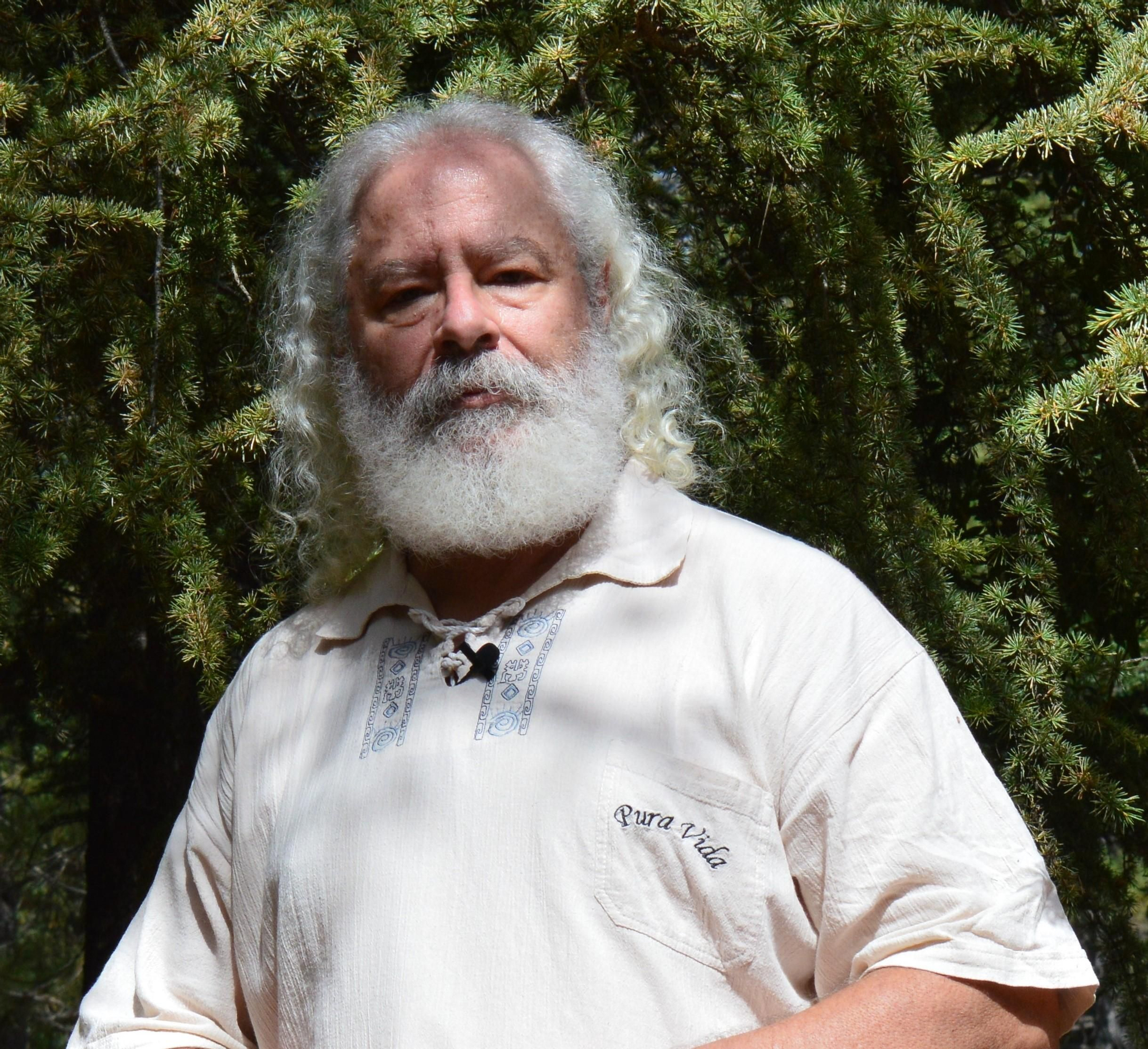 Grian A. Cutanda, psicólogo y activista.
