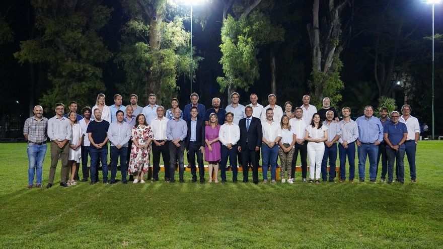 Máximo, De Pedro, Kicillof y Massa estrenaron la mesa política del PJ Bonaerense para planificar la estrategia electoral