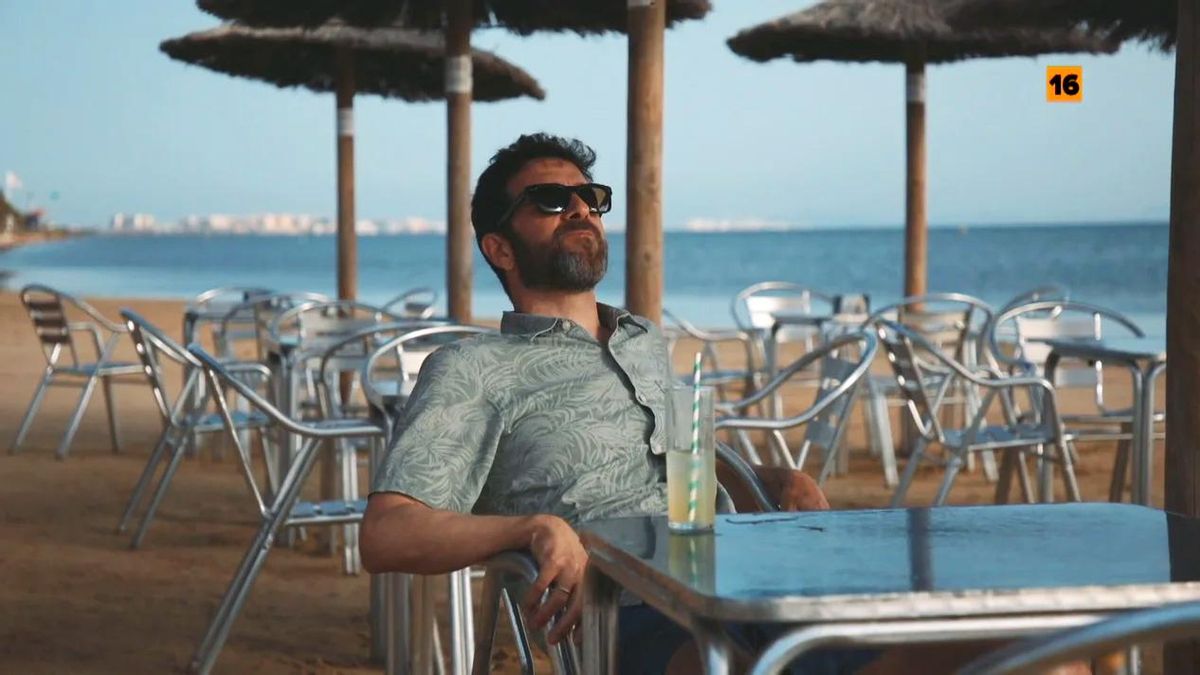 'Salvados' promociona su nueva temporada en laSexta con un Gonzo aún en 'modo vacaciones': "¿Volver ahora?"
