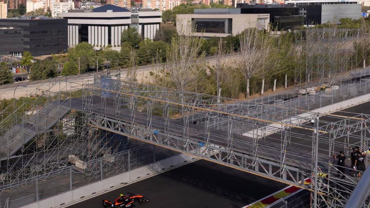 El piloto francés de Fórmula 3 Enzo Deligny en el circuito Madring, el 24 de agosto en la capital.