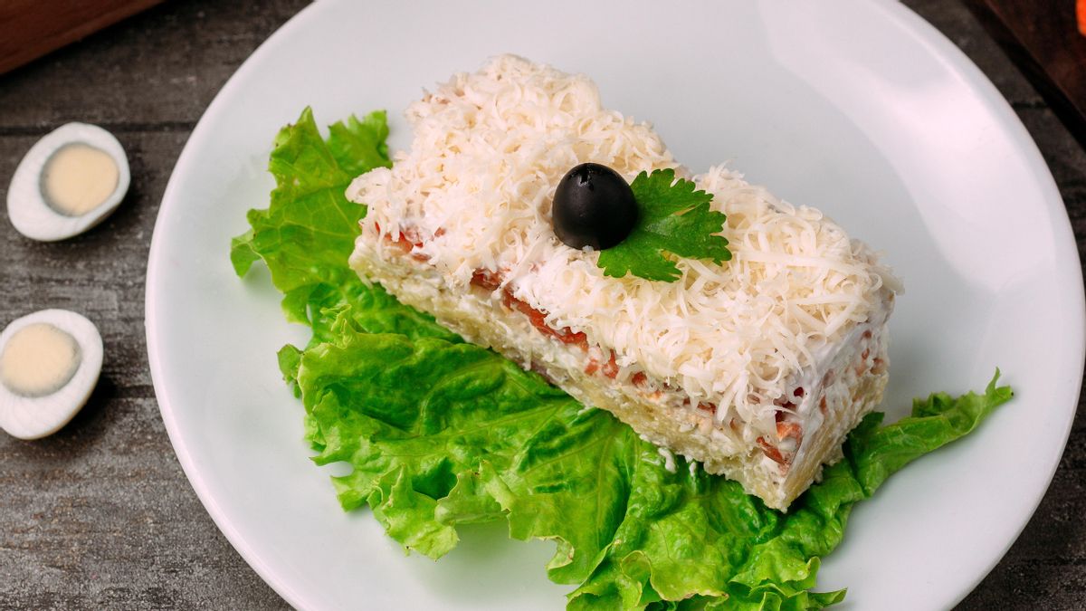 La lasaña fría de calabacín es mucho más que una alternativa a la pasta tradicional.