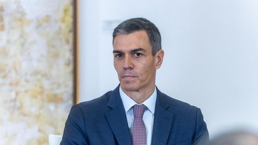 El presidente del Gobierno, Pedro Sánchez, preside con S.M. el Sultán de Omán, Haitham Bin Tarik, el acto de firma de acuerdos entre el Gobierno de España y el Gobierno del Sultanato de Omán, en el Palacio de la Moncloa, a 5 de noviembre de 2025, en Madrid (España).