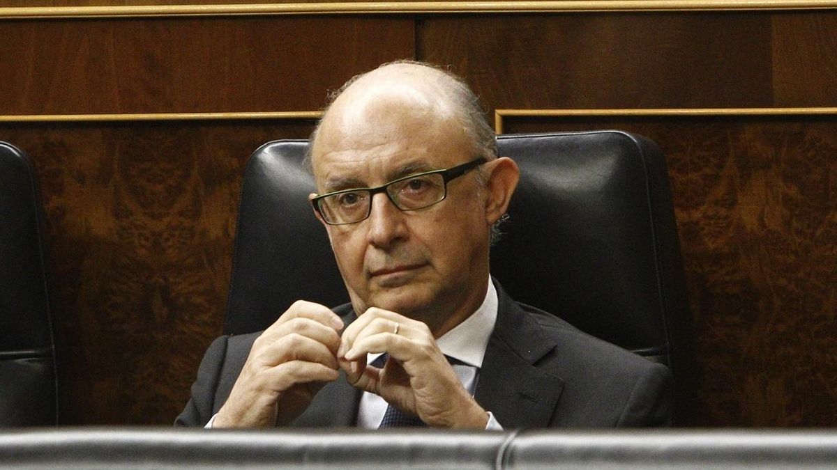 Montoro, a Monedero: "El único que se puede sentir amenazado es el defraudador fiscal"