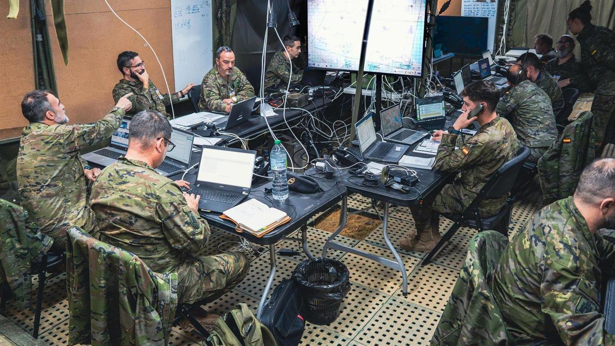 La Brigada Guzmán el Bueno X de Córdoba ejecuta el ejercicio de puestos de mando 'BRI X Égida 2025'