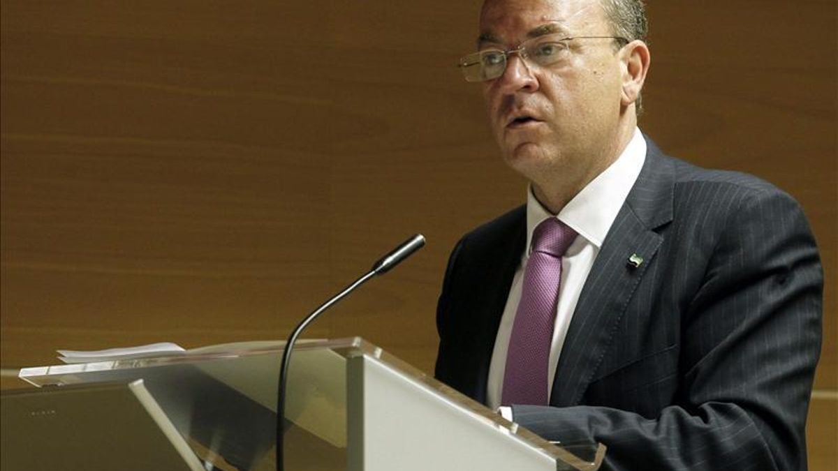 El Parlamento extremeño reclama parar la ley del aborto a petición del PP