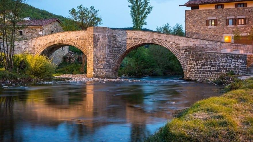 La curiosa leyenda que da nombre a este puente medieval que es parte del Camino de Santiago