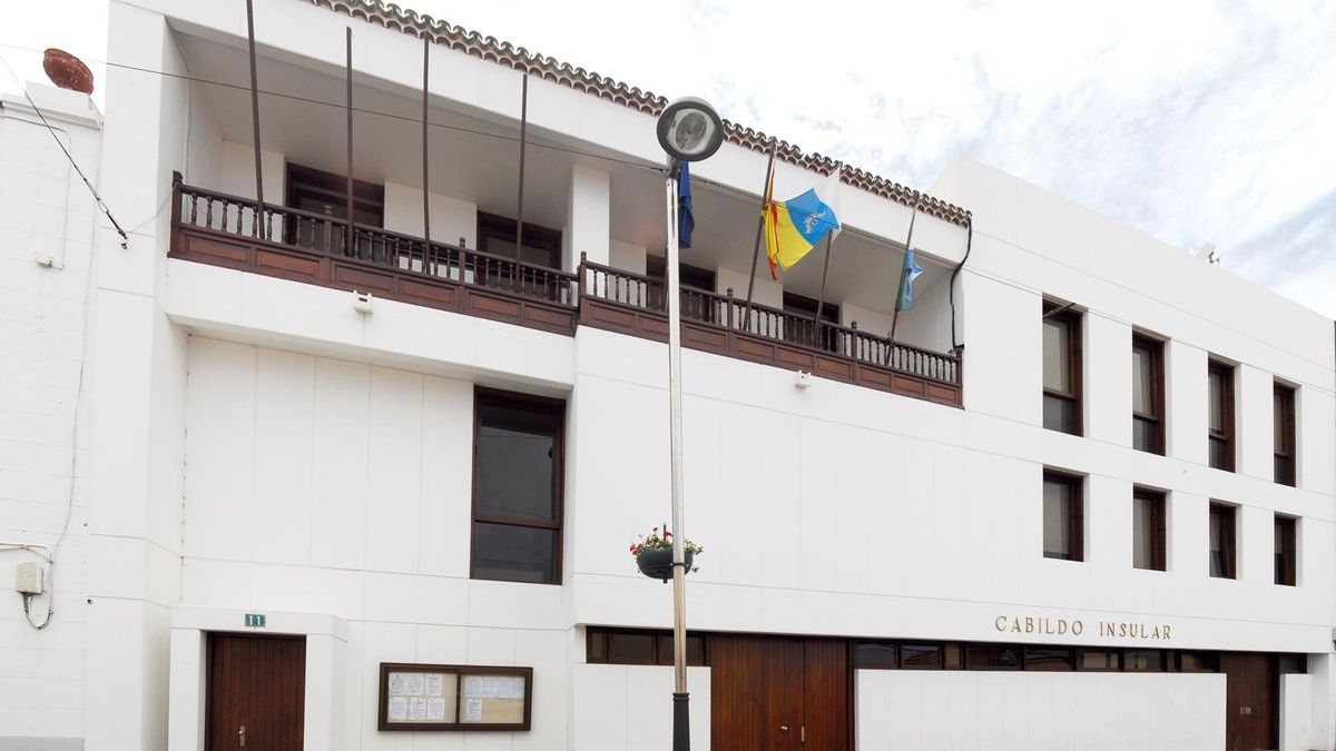 Un juez procesa a un empresario herreño por difundir datos médicos de una consejera del Cabildo