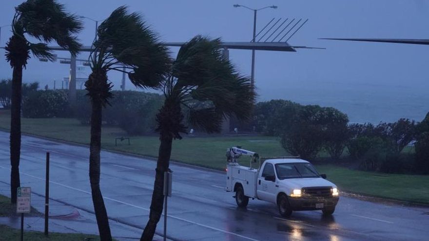 En el pronóstico que actualiza el del 25 de marzo se agregan dos posibles tormentas tropicales para dejar un rango de 14 a 20, de las cuales entre 7 y 11 llegarán a ser huracanes, también dos más.