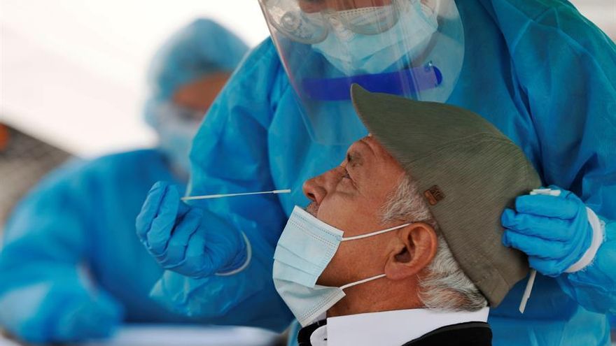 El presidente de Fuerteventura asegura que la situación de la pandemia en la isla "empieza a ser muy crítica"