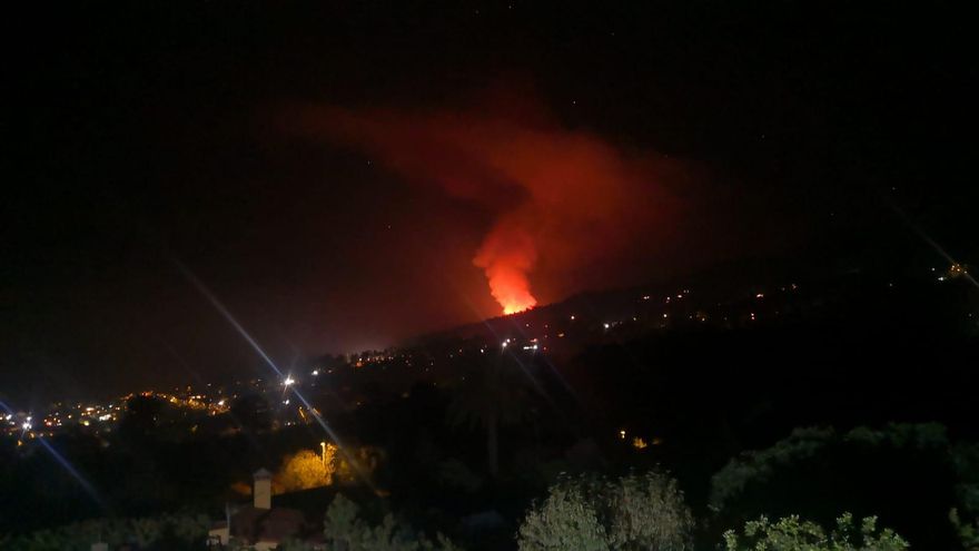 Incendio de Garafía durante la pasada noche.