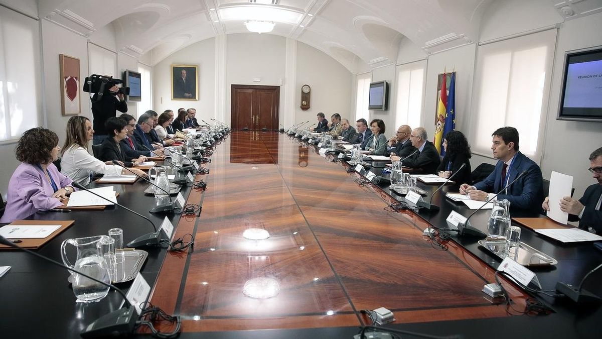 Navarra muestra su "completa disponibilidad" para colaborar en la estrategia de seguridad nacional