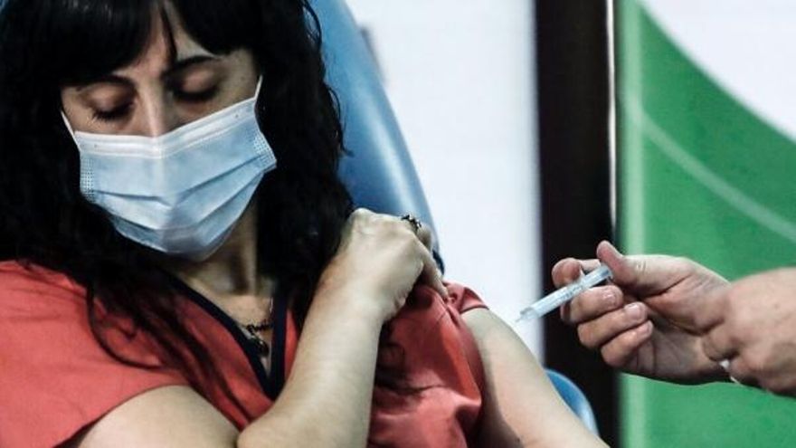 Empleadores podrán exigir la presencialidad de trabajadores vacunados contra el Covid-19