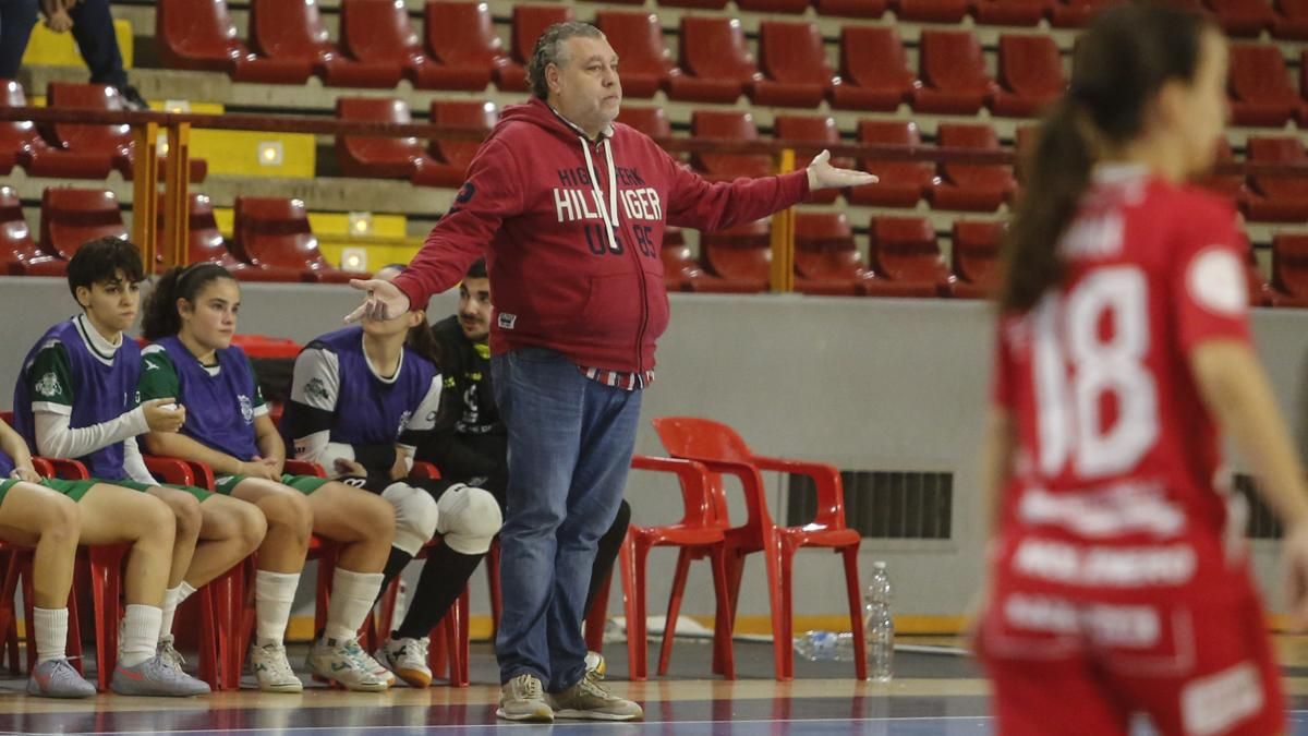 Rafa García renueva como entrenador del Deportivo Córdoba