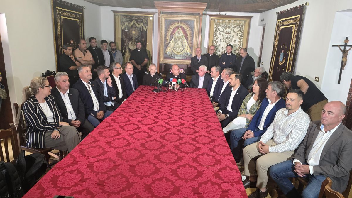 Rueda de  prensa del obispo de la Diócesis Nivariense, Eloy Santiago, este viernes en La Palma.