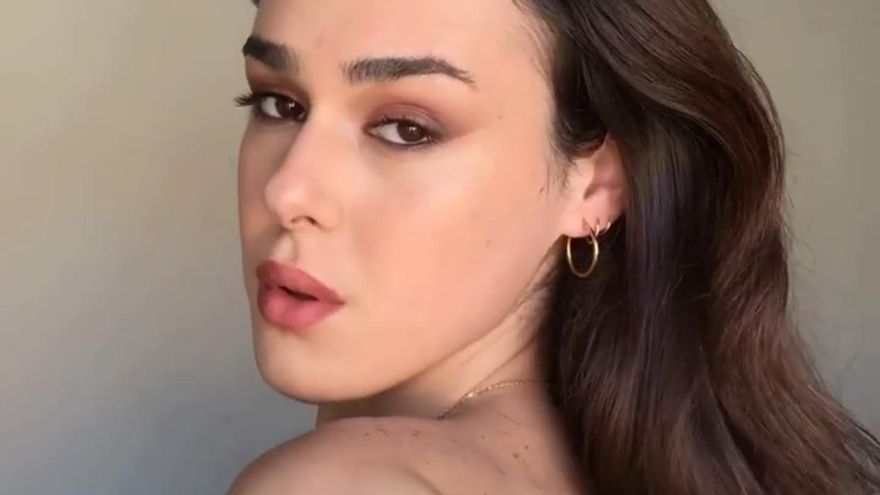 Denver, modelo transgénero: "Una chica trans en un escaparate o en una revista de mi ciudad me habría ayudado mucho y el hecho de poder vivirlo y formar parte de ello me hace ver que la cosa está avanzando"