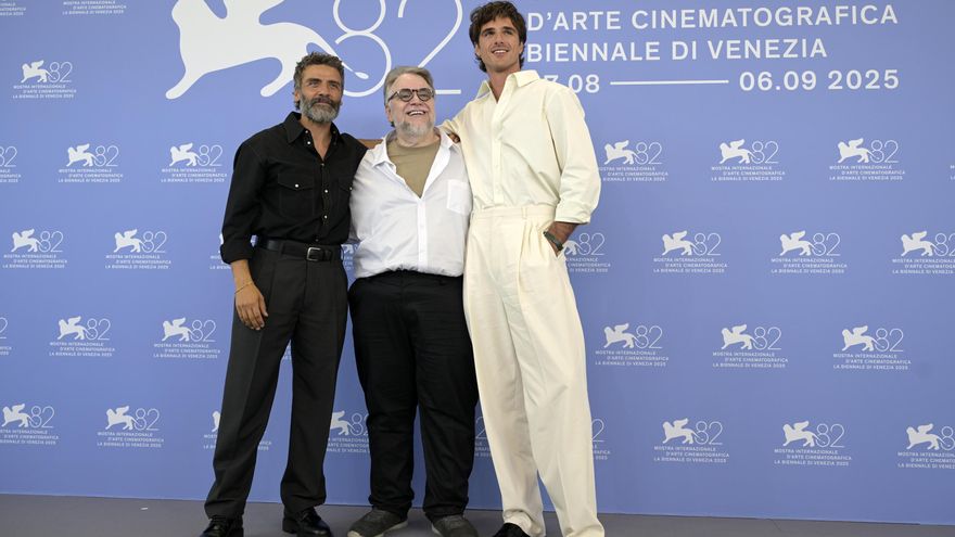 Del Toro en Venecia tras 30 años soñando con 'Frankenstein': "Tengo depresión postparto"