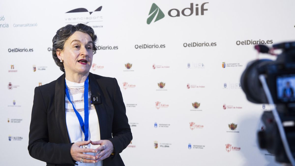 La presidenta de la Autoridad Portuaria de Valencia, Mar Chao, en el I Foro Municipalista sobre el Corredor Mediterráneo.