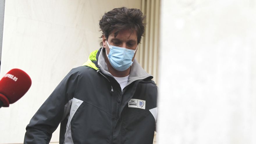 El juez imputa a los comisionistas de las mascarillas de Madrid y embarga sus bienes