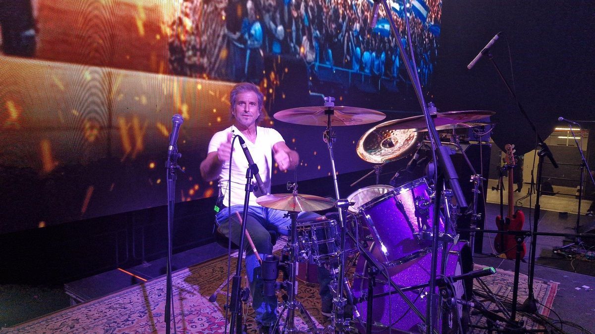"Bertie" Benegas Lynch ensaya para el show musical en el Movistar Arena