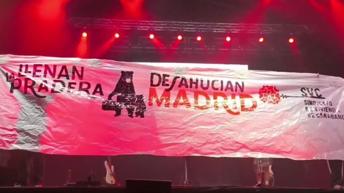 Críticas contra Almeida y Ayuso desde el escenario de San Isidro por un desalojo: "Llenan la Pradera, desahucian Madrid"