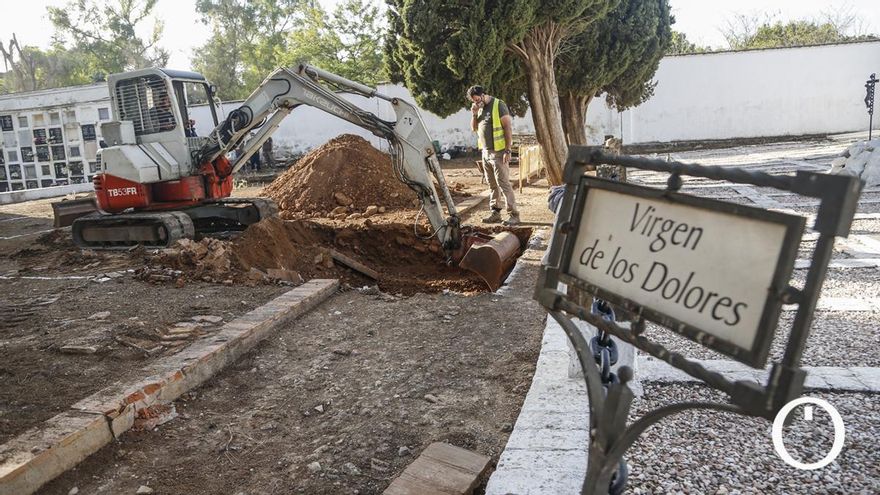 Sondeos en el cementerio para acabar con el silencio sobre el enterramiento de fusilados en Córdoba