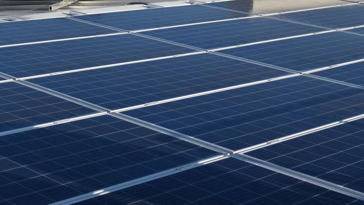 La Junta incentiva 3.337 instalaciones fotovoltaicas de autoconsumo con 40,5 millones y genera inversión de 110 millones