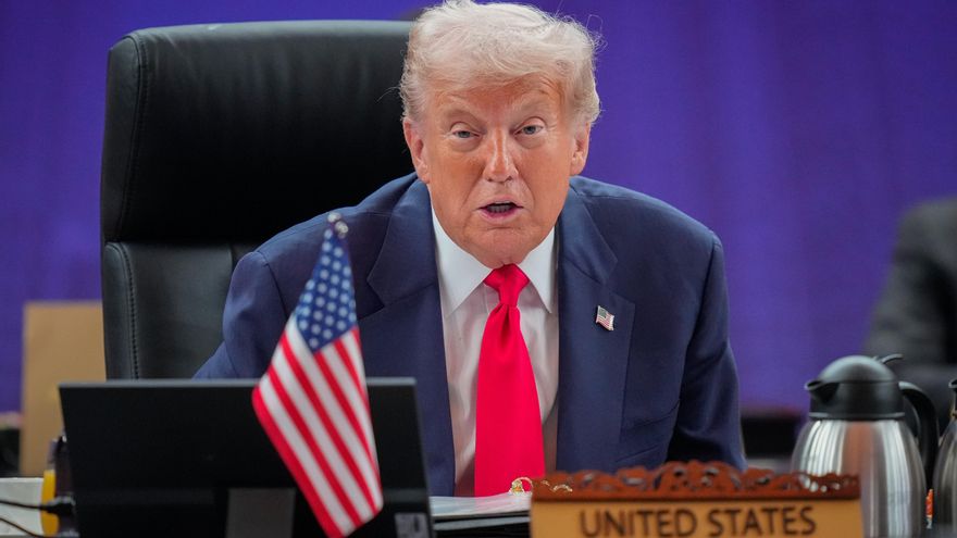 Trump dice que no ha ordenado atacar Venezuela ya tras anunciar operaciones terrestres y el despliegue de un portaaviones en la zona