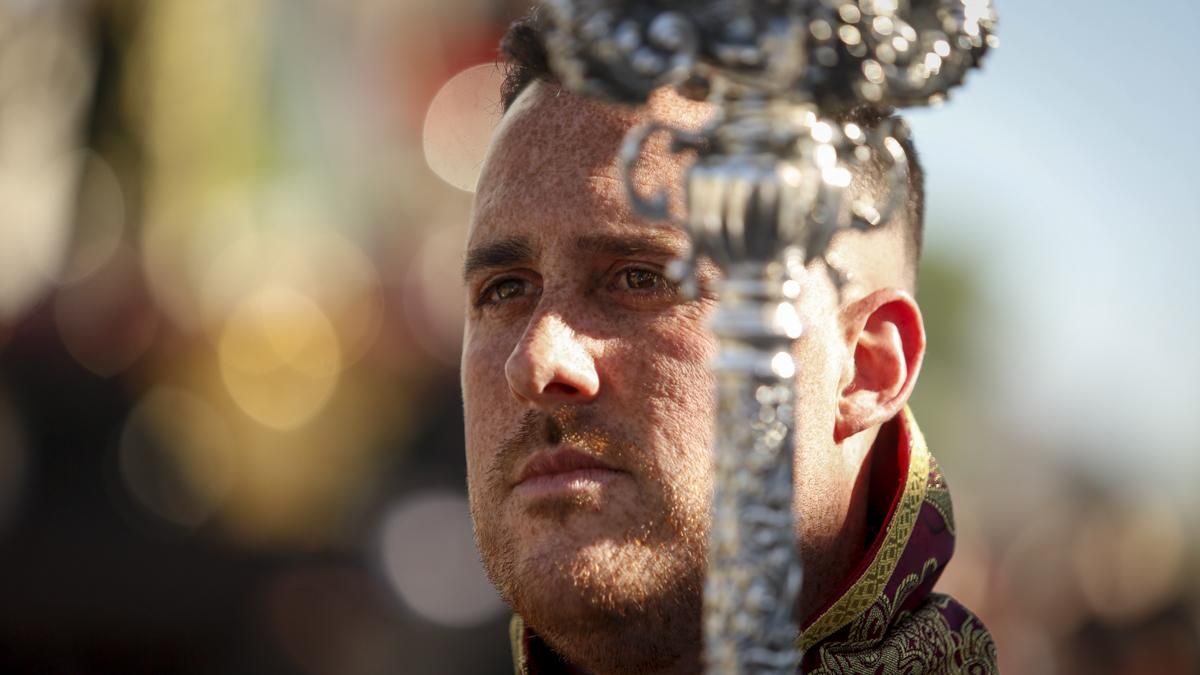 La procesión de la Hermandad de la Piedad, en imágenes