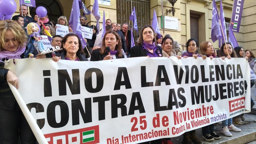 Concentración de CCOO  en Córdoba por el 25N.