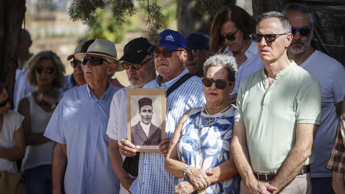 Acto por el Día de las Víctimas del Franquismo en el Cementerio de la Salud