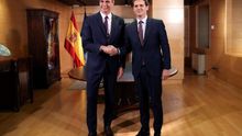 Pedro Sánchez y Albert Rivera en su reunión en el Congreso.