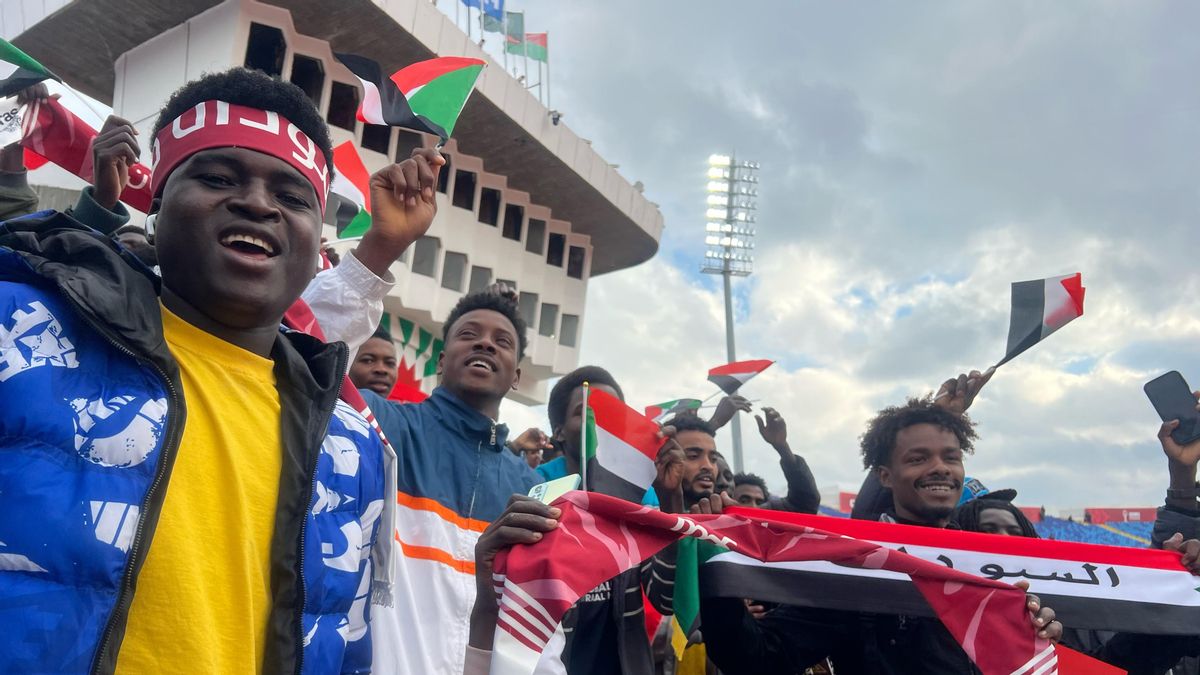 La Copa África de fútbol evidencia la precariedad de migrantes y jóvenes en Marruecos: "Todo el mundo quiere irse"