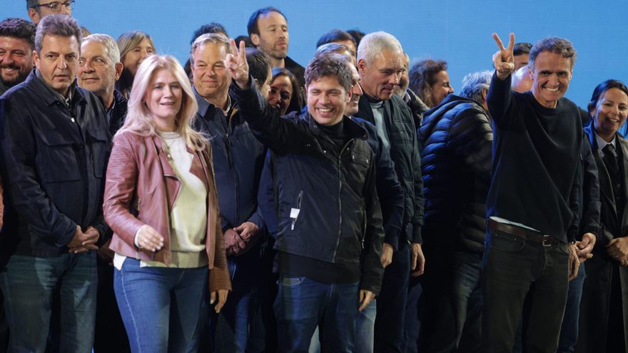 “Para Axel, la conducción”: Kicillof encabezó el triunfo de Fuerza Patria y ya imagina el futuro del peronismo