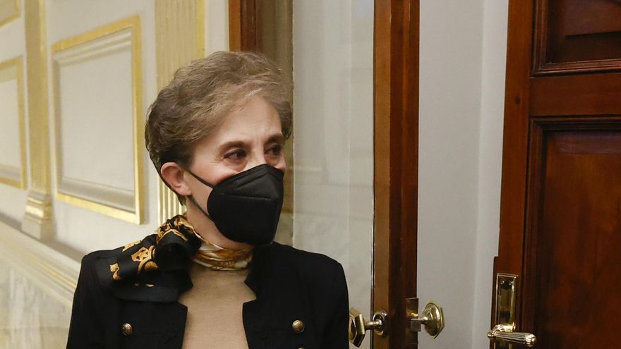 La directora del CNI reconoce solo una parte del espionaje con autorización judicial e incluye a Aragonès