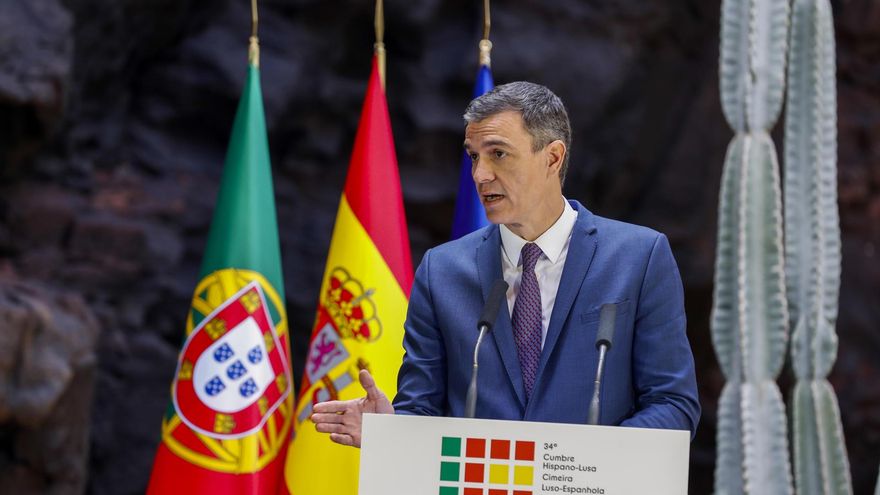 Sánchez avanza que la remodelación del Gobierno será después de la moción de censura y se limitará a Darias y Maroto