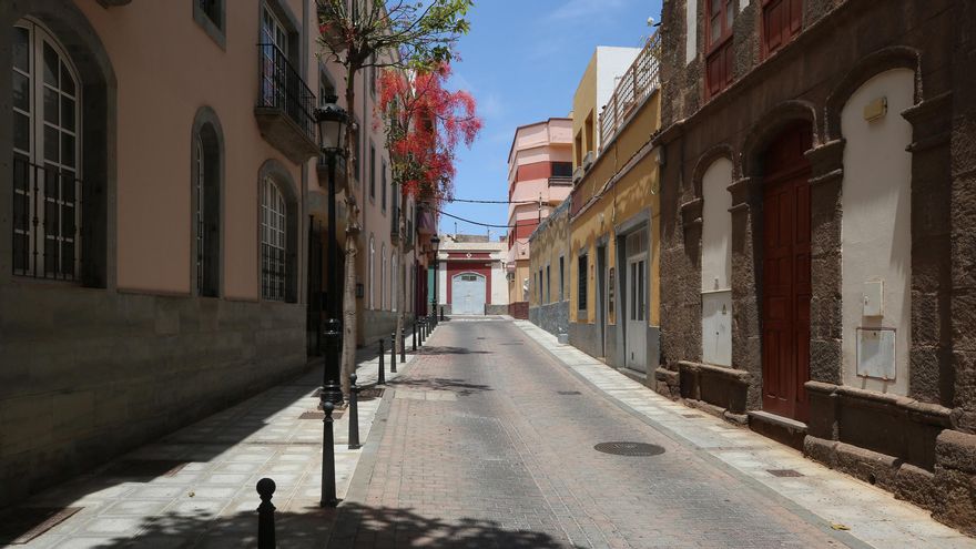El caso de Pedro: multado por la Inspección de Trabajo con 12.001 euros mientras pintaba un local de su familia
