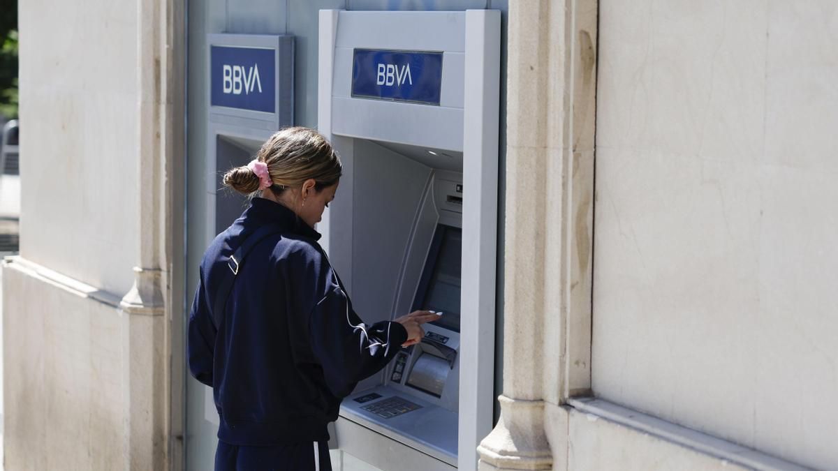 La riqueza financiera de las familias arranca 2026 con una subida del 9% hasta un récord de 2,66 billones