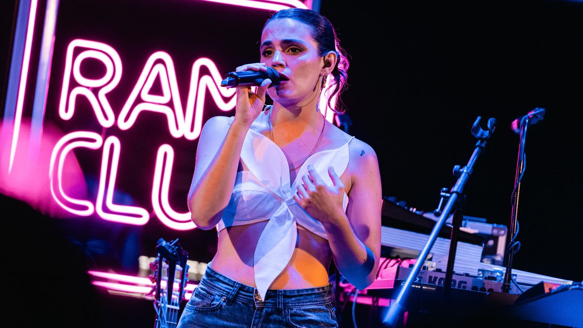 La Maria, durant la seua actuació a la I Festa pel Valencià d'elDiario.es.