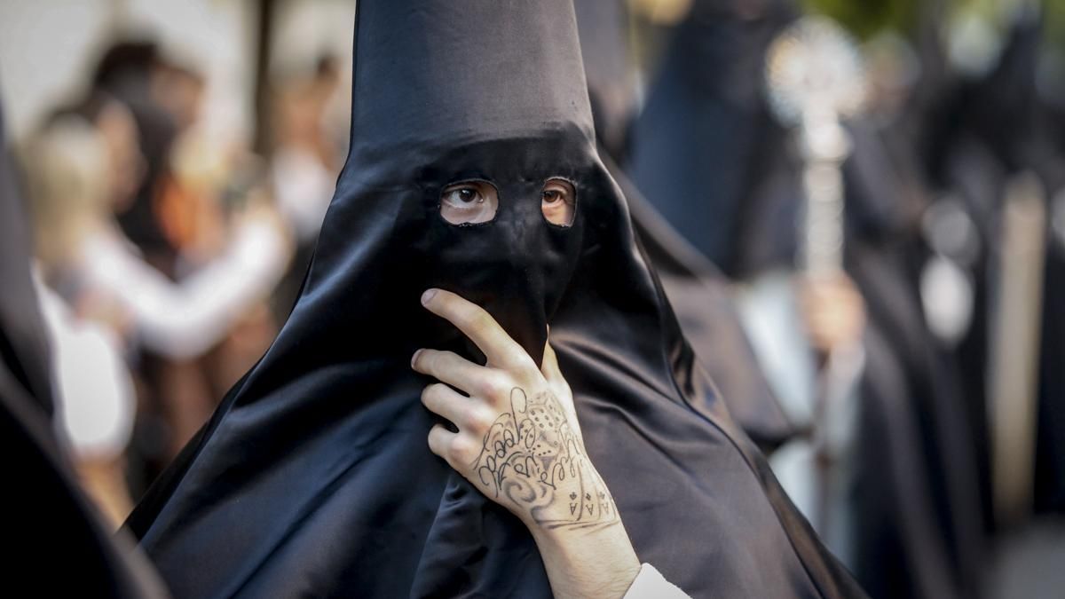 Procesión del Cristo de Gracia, en imágenes