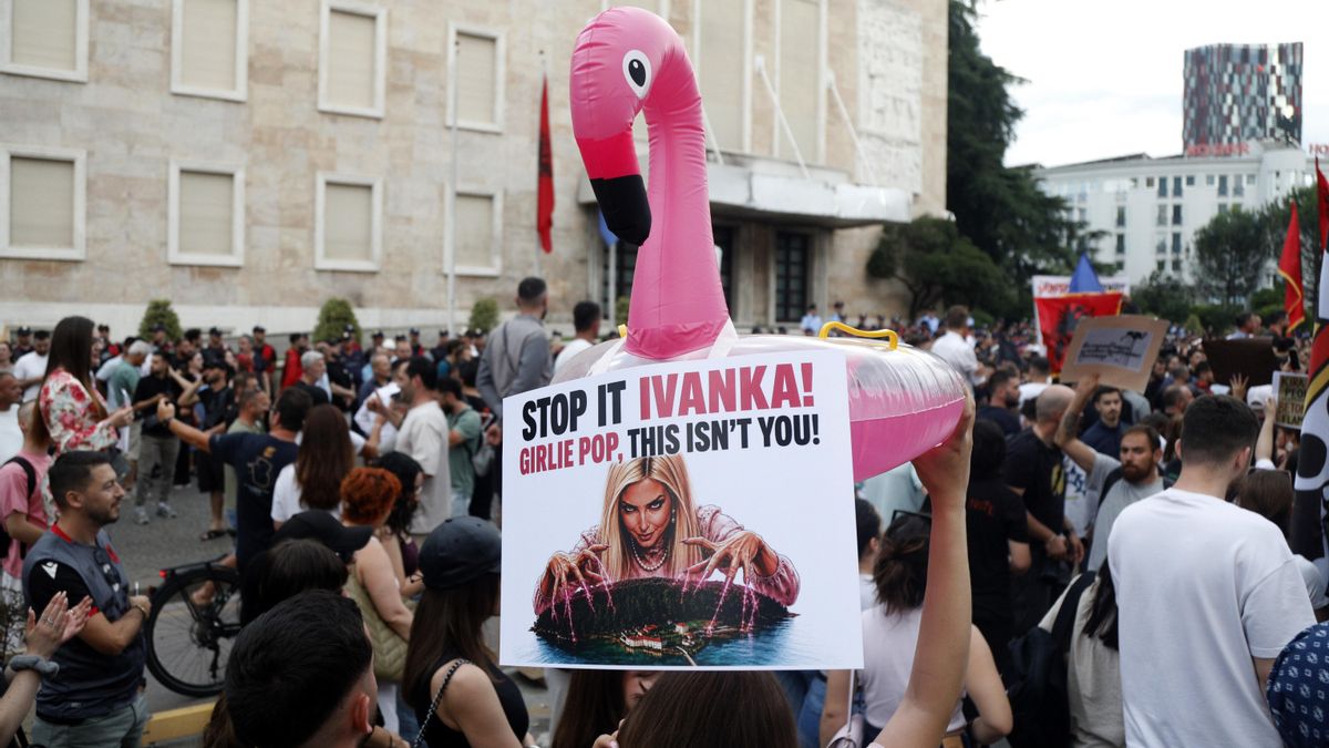 La revolución de los flamencos: una ola de protestas planta cara a un resort de lujo de la familia Trump en Albania