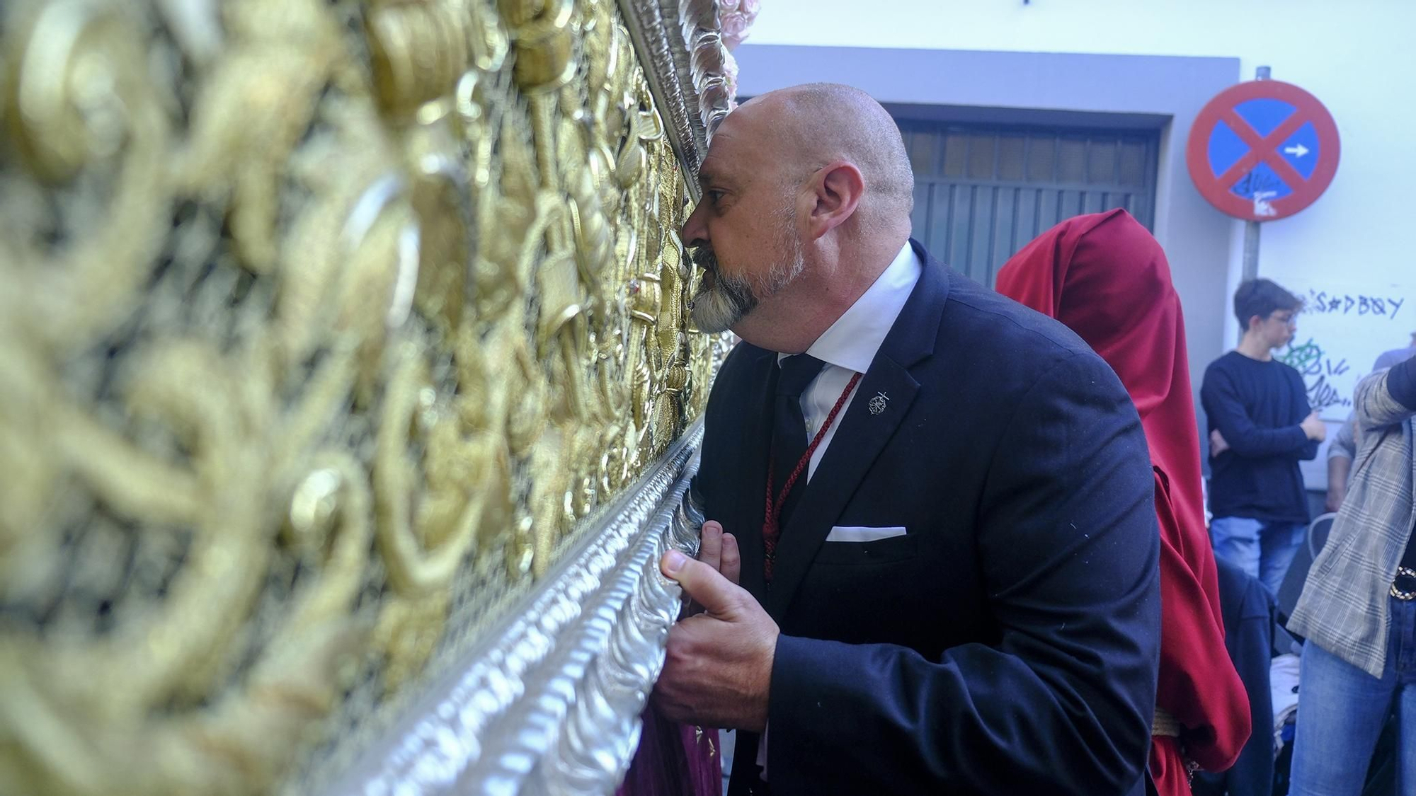 La estación de penitencia del Buen Suceso, en imágenes