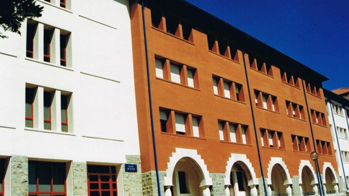 En la segunda planta del Hospital de Liencres se encuentran ingresados 35 pacientes de Medicina Interna.