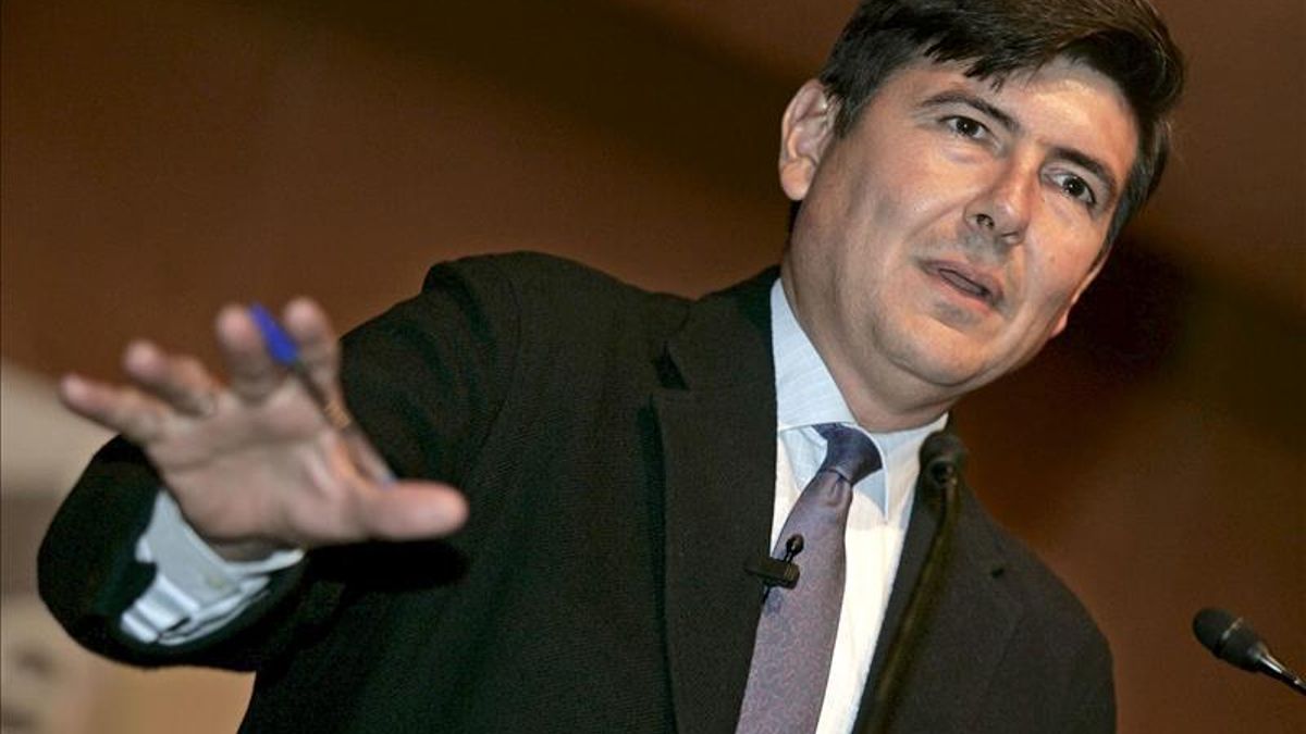 Anticorrupción pide imputar al exministro Manuel Pimentel en el caso ERE